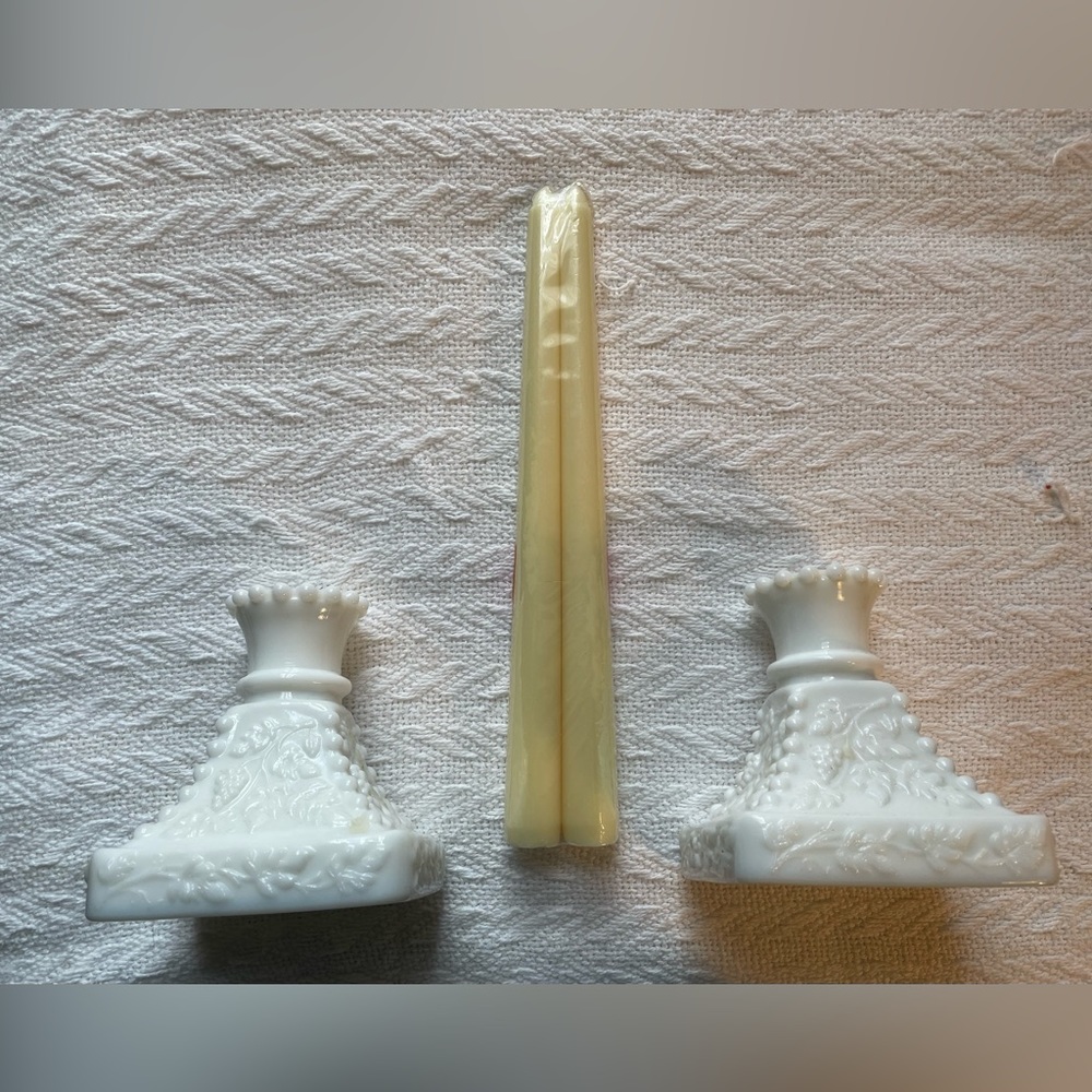 Vtg West Moreland candle sticks/votive holders (2). Free candles.